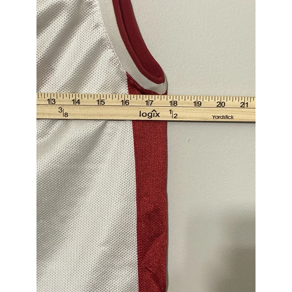 Dwayne Wade # 3 Miami Heat‎ Youth Reebok White Sleeveless Jersey Size M (10-12)